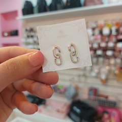 Aros Pasantes Tipo en S con Brillitos.