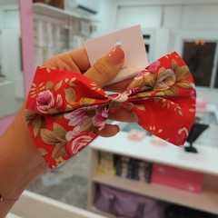 Moño Grande Floreado. - Santa Rita Joyas y Accesorios