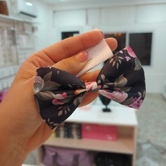 Moño Floreado. - tienda online