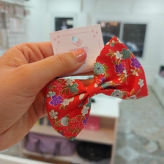Moño Floreado. - Santa Rita Joyas y Accesorios