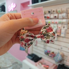 Moño Floreado Chico. - tienda online