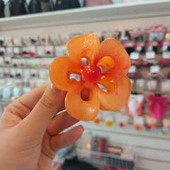 Broche en Forma de Flor. en internet