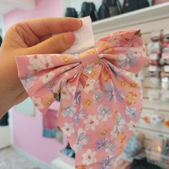 Moño Grande Floreado. - Santa Rita Joyas y Accesorios