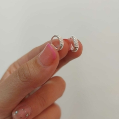 Argollitas Cliker Mini Anchitas con Piedritas.