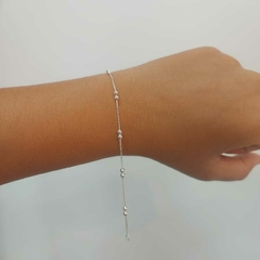 Pulsera con Pelotitas.