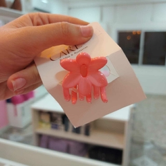 Broche Flor. en internet