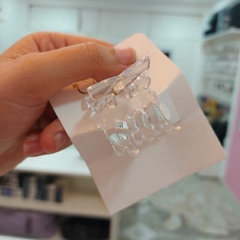 Broche Transparente. - comprar online