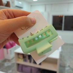 Broche en Forma de Rectangulito.