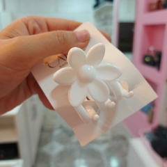 Broche Flor Brilloso.
