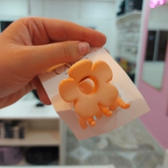 Broche Flor. en internet