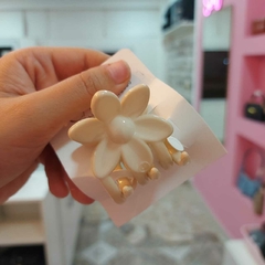 Broche Flor Brilloso. - comprar online