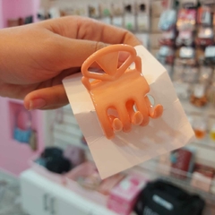 Broche Liso. en internet