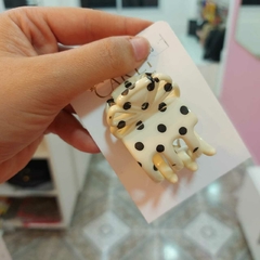 Broche con Lunares.