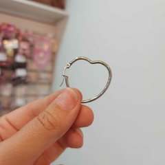 Argollitas Lisas en Forma de Corazón. - Santa Rita Joyas y Accesorios
