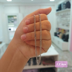 Cadena con Eslabones Chatos de 0,8 mm.