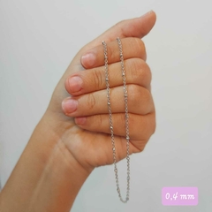 Cadena con Pelotitas de 0,4 mm.