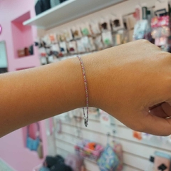 Pulsera Finita con Pelotitas. - comprar online