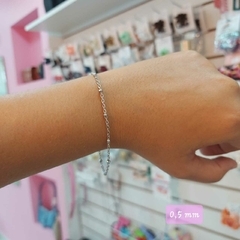 Pulsera Fina de 0,5 mm con Pelotitas.