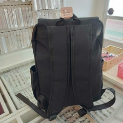 Mochila Negra Grande. en internet