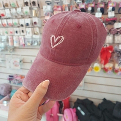 Imagen de Gorra de Dama Bordada con Corazón.