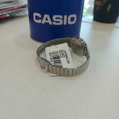 Reloj de Dama Casio con Malla Metálica. en internet