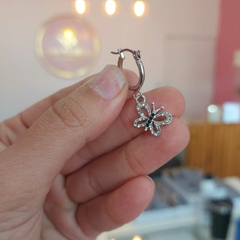 Argollitas con Colgante Mariposa. - comprar online
