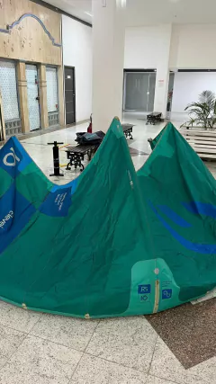 Kite Seminovo Eleveight RS 2020 10m + Barra