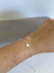 Pulseira trevos madrepérola na internet