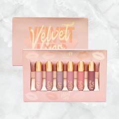 Trendy Velvet Lips