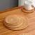 Tapete de Rattan Redondo: Isolamento e Estilo para Sua Mesa