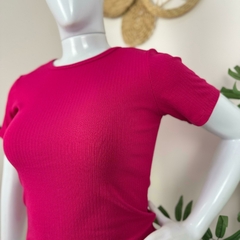 T-shirt malha canelada viscose - Closet D'elas