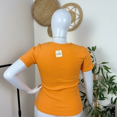 T-shirt malha canelada viscose na internet