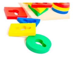 Juego Didáctico De Encastre Torres De Bloques Geométricos - comprar online