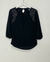 Blusa negra aplicacion lentejuela