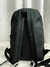 Mochila negra C en internet