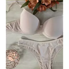 Imagem do Conjunto Lingerie Calcinha e Sutiã Com Bojo Liso Básico Microfibra