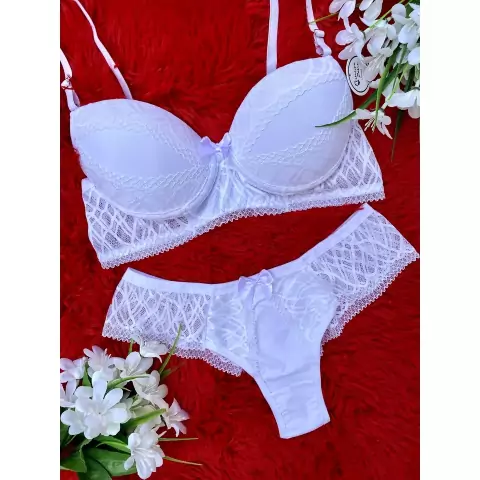 Conjunto com Bojo Bella Sutiã Calcinha Lingerie Fio Dental Sexy Sensual Renda
