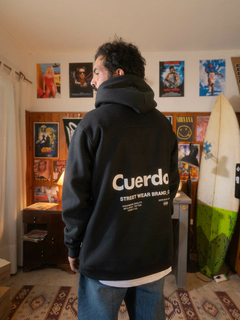 HOODIE PAREL NEGRO “CUERDOS” - tienda online