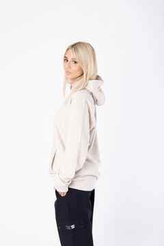 HOODIE BORDADO UNISEX “VIEJASCUL” - OLDESCOOLNUEVACBA