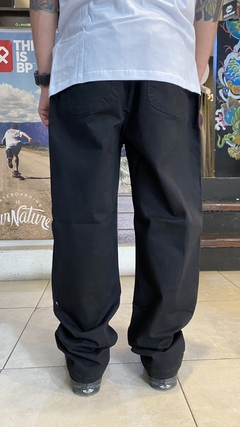 BAGGY NEGRO “TREESKATE” en internet