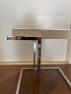 Mesa lateral na internet