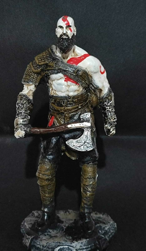 Estatueta de Resina Kratos do God Of War