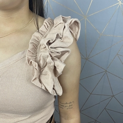 Cropped Tricot Manga Nula Com Detalhes na Alça Avelã na internet