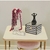 ESCULTURA MULHER EM PORCELANA PRETO 15CM - comprar online