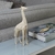 ESCULTURA GIRAFA BEGE 30 CM - comprar online