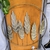 ENFEITE DE PAREDE REDONDO EM METAL DOURADO 50CM - comprar online