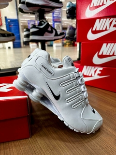 Imagem do NIKE SHOX BRANCO VIETNÃ
