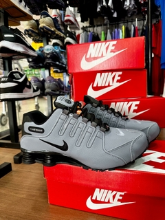 NIKE SHOX CINZA VIETNÃ - loja online