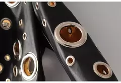 Chaqueta corta de Piel Sintética Remache Dorados - TOKO Directo a tu Puerta