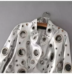 Chaqueta corta de Piel Sintética Remache Dorados - TOKO Directo a tu Puerta